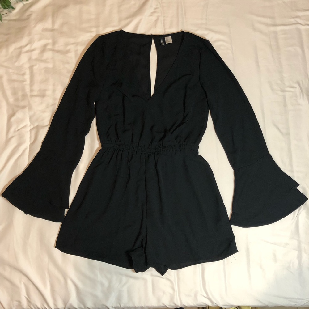 H&M v neck romper with bell sleeves, size 4